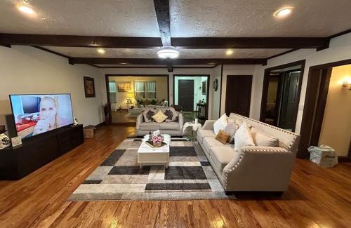 South Tulsa House | La casa del Arbol