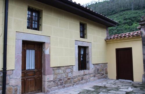 Treceno House | “La Casa del Guarda”