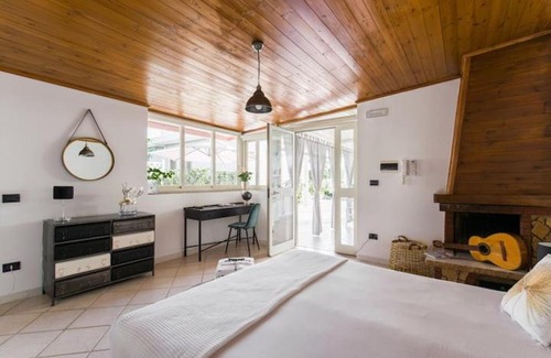 Milazzo Cabin | La Casa del Viaggiatore
