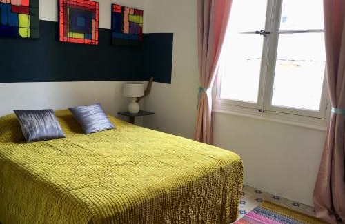 Montredon-des-Corbieres Bed & Breakfast | La Casa Deva - Maison d Artistes