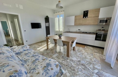 Milazzo Apartment | La casa di Felice [Milazzo, Tono]