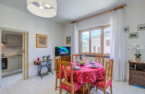 Trontano Apartment | La Casa di Guido Hiking Skiing And Lakes - Happy Rentals