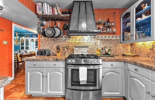 Oak Park - Northwood House | La Casa-Elegant, Designer Estate-Paradise only 5 Minutes from Airport