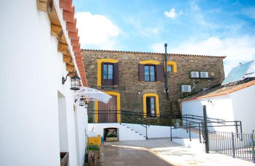 La Codosera House | La Casa Grande de Adolfo