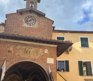 Serre di Rapolano Apartment | La Casa in Piazza