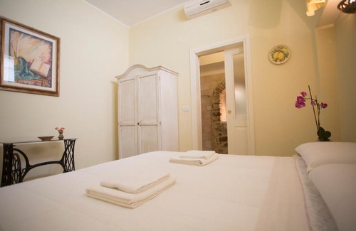 Rocca Imperiale Bed & Breakfast | La Casa Incantata