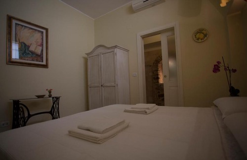 Rocca Imperiale Bed & Breakfast | La Casa Incantata
