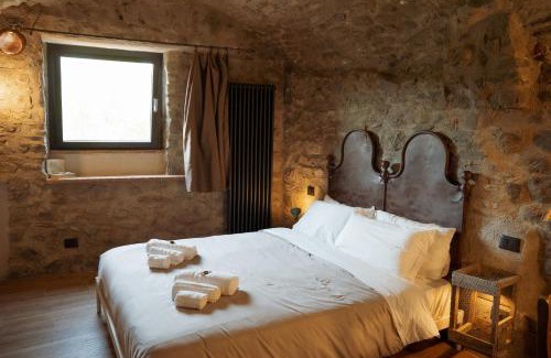 Pontremoli House | La Casa Medievale Suites e SPA