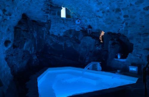 Pontremoli House | La Casa Medievale Suites e SPA