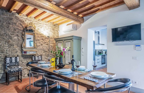 Greve in Chianti Villa | La Casa Nel Bosco D’arte - Passo del Sugame, Greve in Chianti