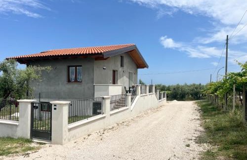San Vito Chietino Apartment | La Casa Nel Vigneto