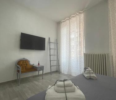 Asti Apartment | La casa nel viale