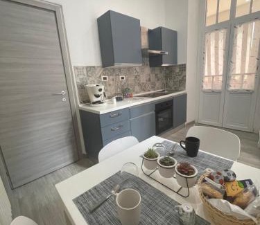 Asti Apartment | La casa nel viale