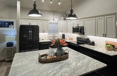 Grove Villa | La Casa! One of 3 Luxury Villas with boat parking overlooking Honey Creek Marina
