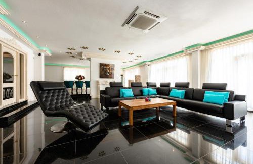 Koyari Villa | La Casa Piu Bella where the customer is king