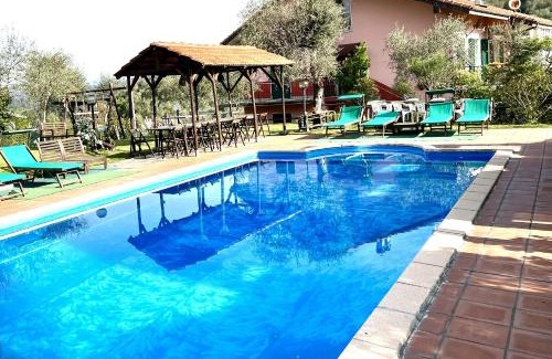 Borghetto di Vara House | La Casa Rosa