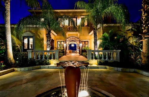 Long Island Villa | La Casa - Stunning Sea Views