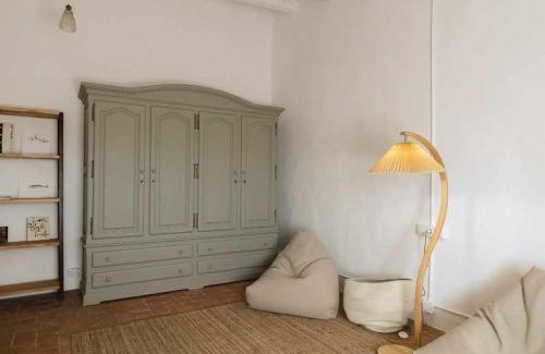 Sant Jordi Desvalls Apartment | La Casa Verde By LohodiHomes