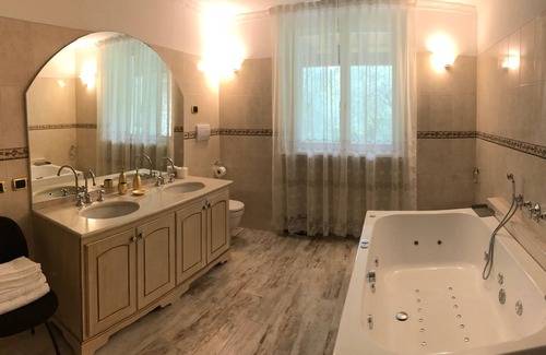 Roina Bed & Breakfast | La cascata negli ulivi