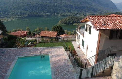 Carlazzo Apartment | La Cascina