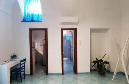Ischia Porto Apartment | La casetta al porto