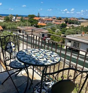 Carini Apartment | La Casetta di Gloria