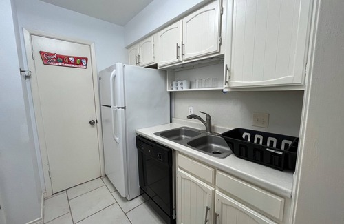 Brownsville House | La Casita 3n