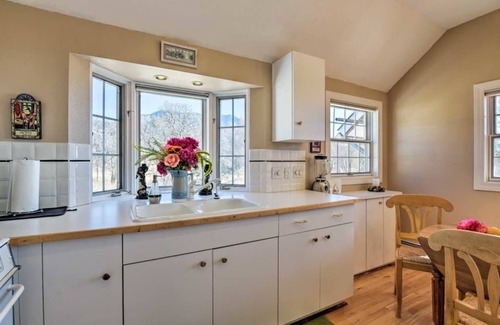 Arroyo Seco House | La Casita - a writer's cottage