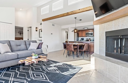 Tucson Condo | La Casita Bonita! Spa, pool, solitude - mins to Sabino Canyon