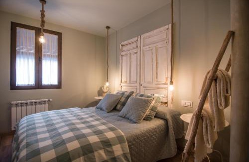 Toledo City Center Apartment | La Casita de Candela Toledo