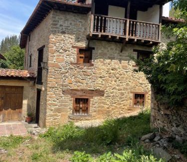 Cabezon de Liebana House | La Casita