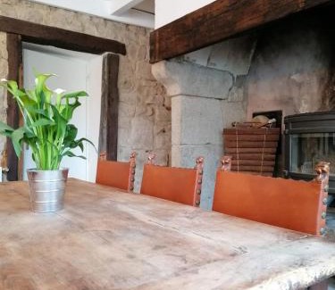 Saint-Etienne-de-Serre Bed & Breakfast | La CELINA