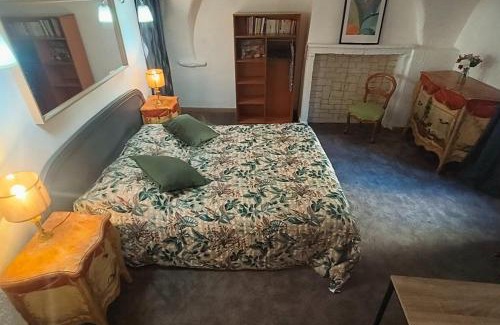 Saint-Amant-Tallende House | La chacuniere