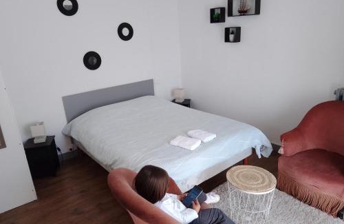 Thiers Bed & Breakfast | La Chaloupe 4