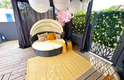 Hesingue Villa | La Chambre des Secrets by Leslodgespa - Escapade romantique proche de Bâle avec terrasse privée