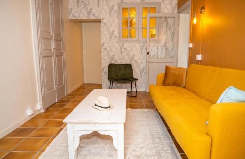 Lezat-sur-Leze House | La chambre du soleil