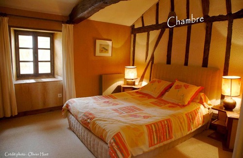 Crastes Bed & Breakfast | La chambre la Tricherie