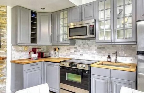 Mont-Tremblant Pedestrian Village Apartment | La Chouette: Ski out Condo on the Voyageur Trail!