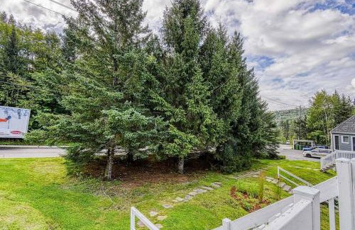 Mont-Tremblant Pedestrian Village Apartment | La Chouette Ski out Condo on the Voyageur Trail