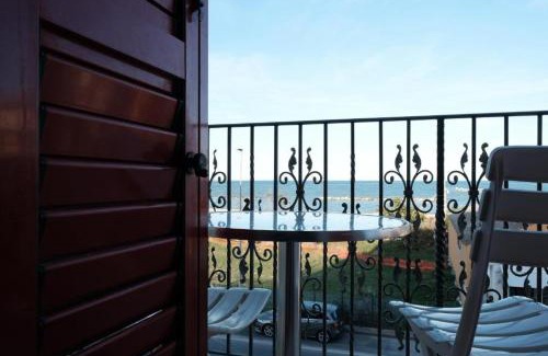 Porto Potenza Picena Apartment | La Cittadella FronteMare