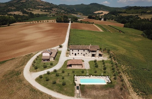 Montelovesco Apartment | La Collina del Sole - Apartment for 4 Guests in Umbrian Countryside