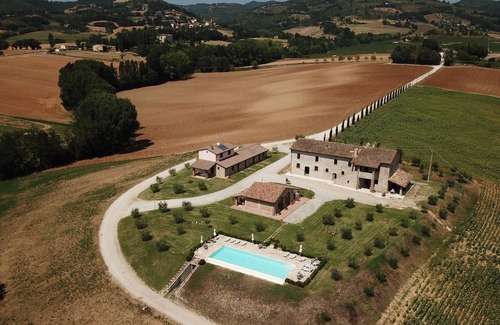 Montelovesco Apartment | La Collina del Sole - Apartment for 4 Guests in Umbrian Countryside