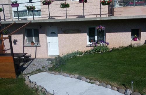 Saint-Laurent-du-Cros Apartment | La Collinette