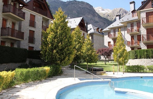 Benasque Apartment | La Coma de Alba, located in the town of Benasque