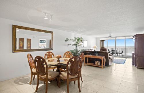 Redington Beach Apartment | La Contessa 307