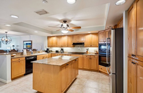 Redington Beach Condo | La Contessa - Gorgeous beach front condo with amazing updates and amenities!