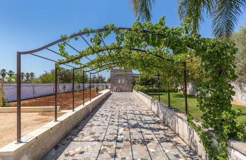 Campi Salentina House | La Cornula by BarbarHouse