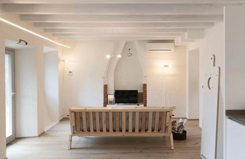 Tignale Apartment | La Corte - Appartamento Travail