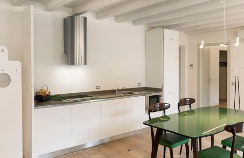 Tignale Apartment | La Corte - Appartamento Travail