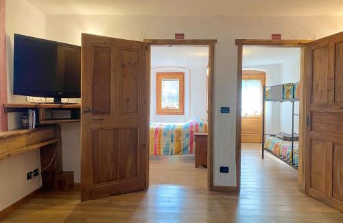 Saint-Pierre Apartment | La corte del meleto - appartamento in stile Valdostano
